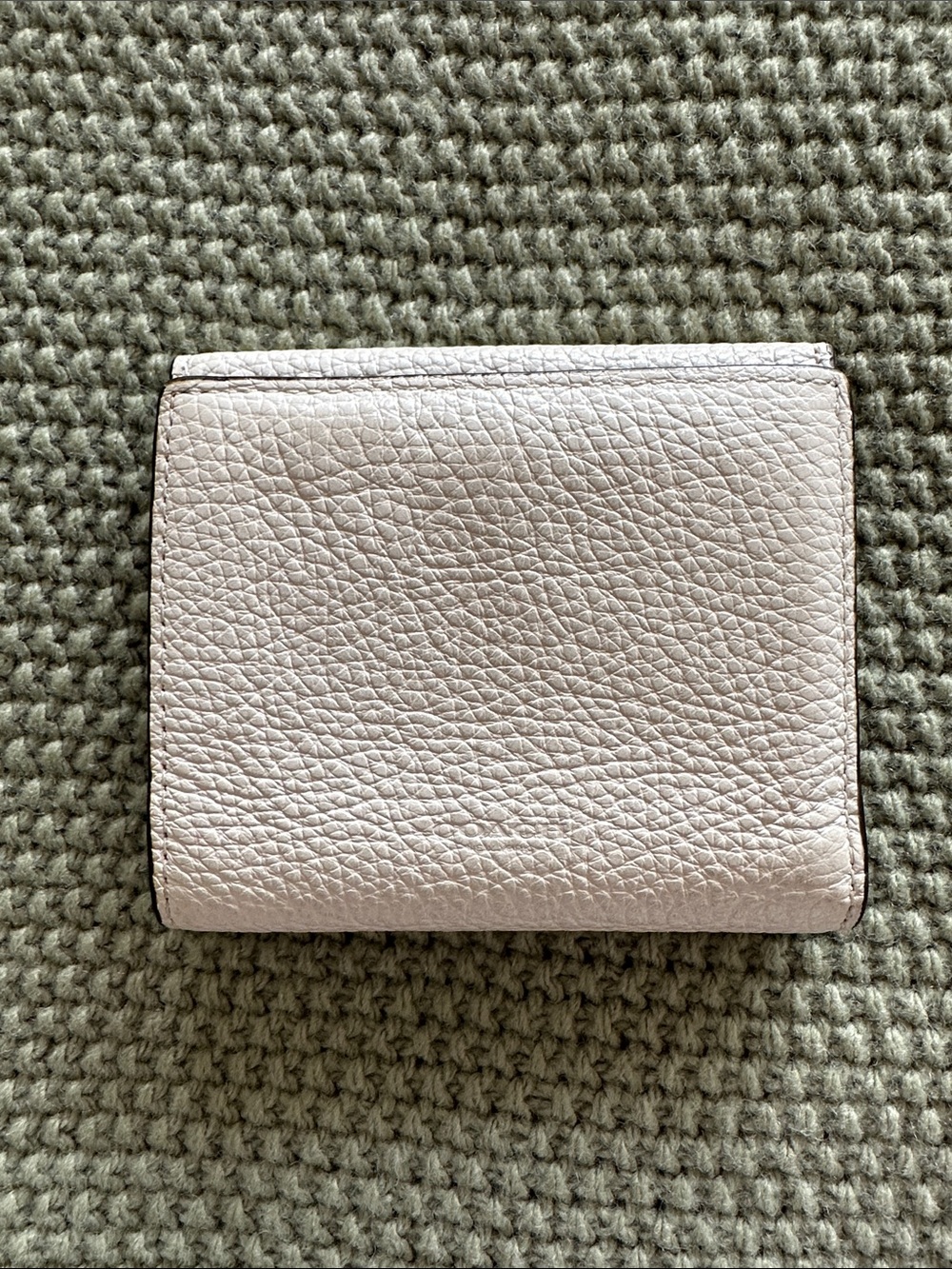 Coach Pebbled Leather Small Wallet in Cream with Gold Hardware - Picture 2 of 4